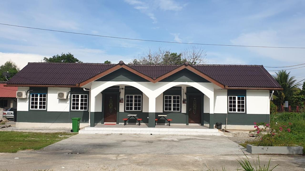 Mri Residence - Homestay In Sg Buloh With Swimming Pool - No Pork&Alcohol Allowed Bandar Puncak Alam Exterior foto