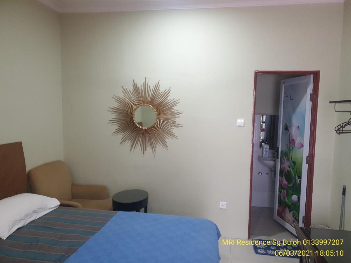Mri Residence - Homestay In Sg Buloh With Swimming Pool - No Pork&Alcohol Allowed Bandar Puncak Alam Exterior foto