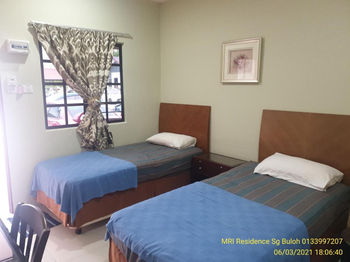 Mri Residence - Homestay In Sg Buloh With Swimming Pool - No Pork&Alcohol Allowed Bandar Puncak Alam Exterior foto