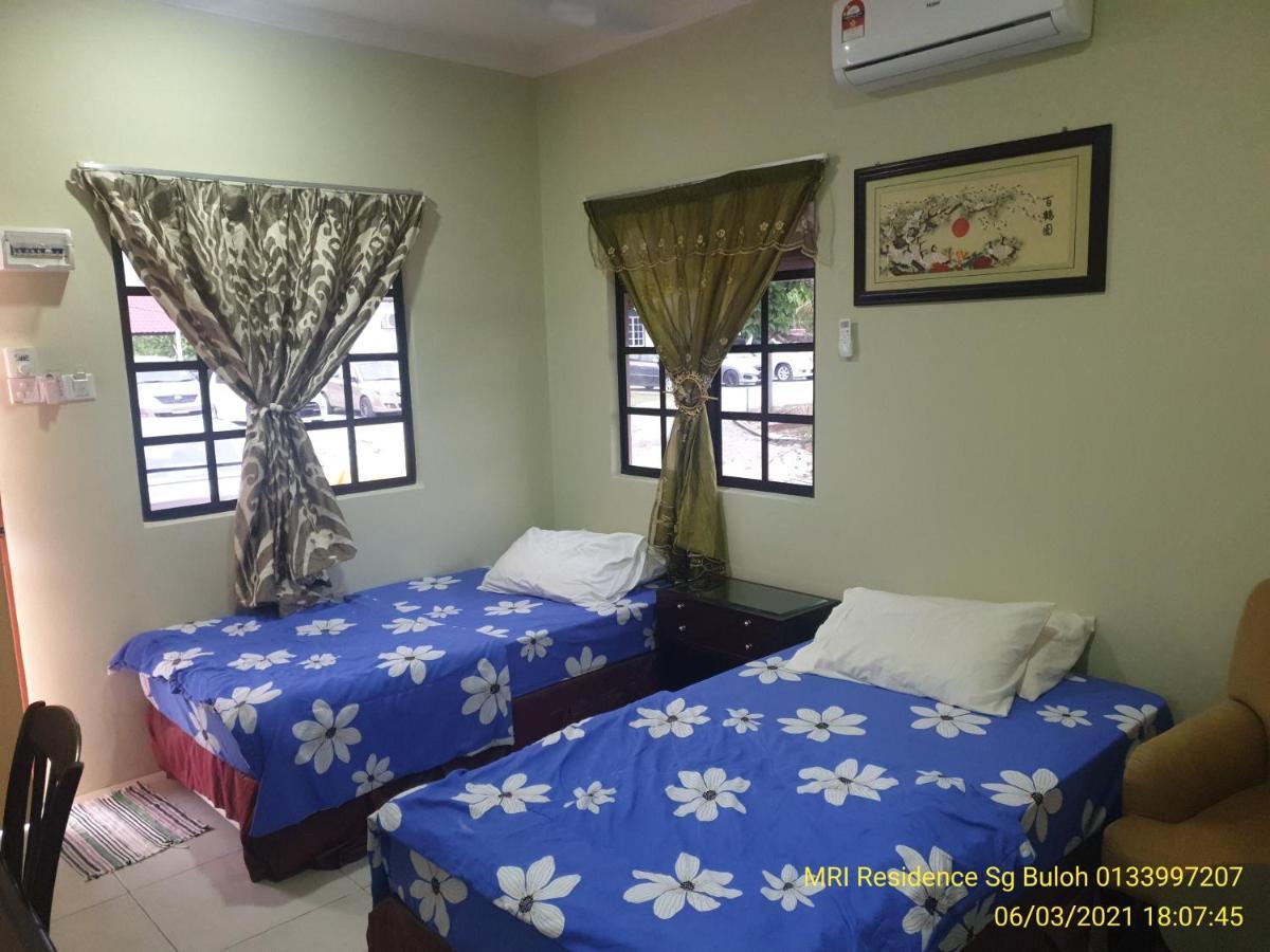 Mri Residence - Homestay In Sg Buloh With Swimming Pool - No Pork&Alcohol Allowed Bandar Puncak Alam Exterior foto