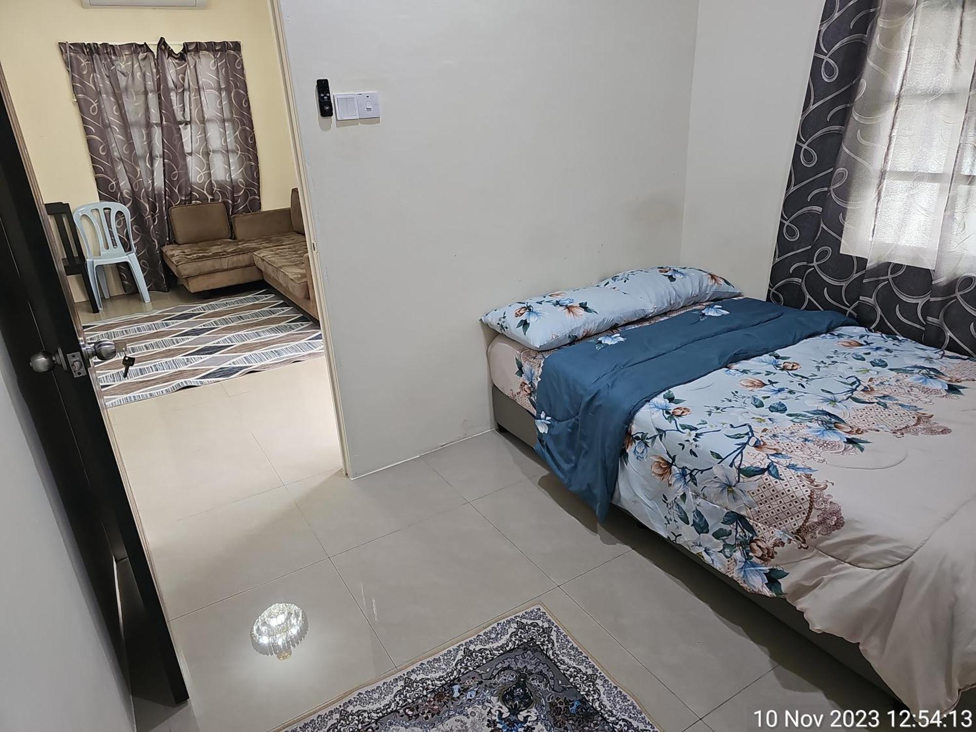 Mri Residence - Homestay In Sg Buloh With Swimming Pool - No Pork&Alcohol Allowed Bandar Puncak Alam Exterior foto