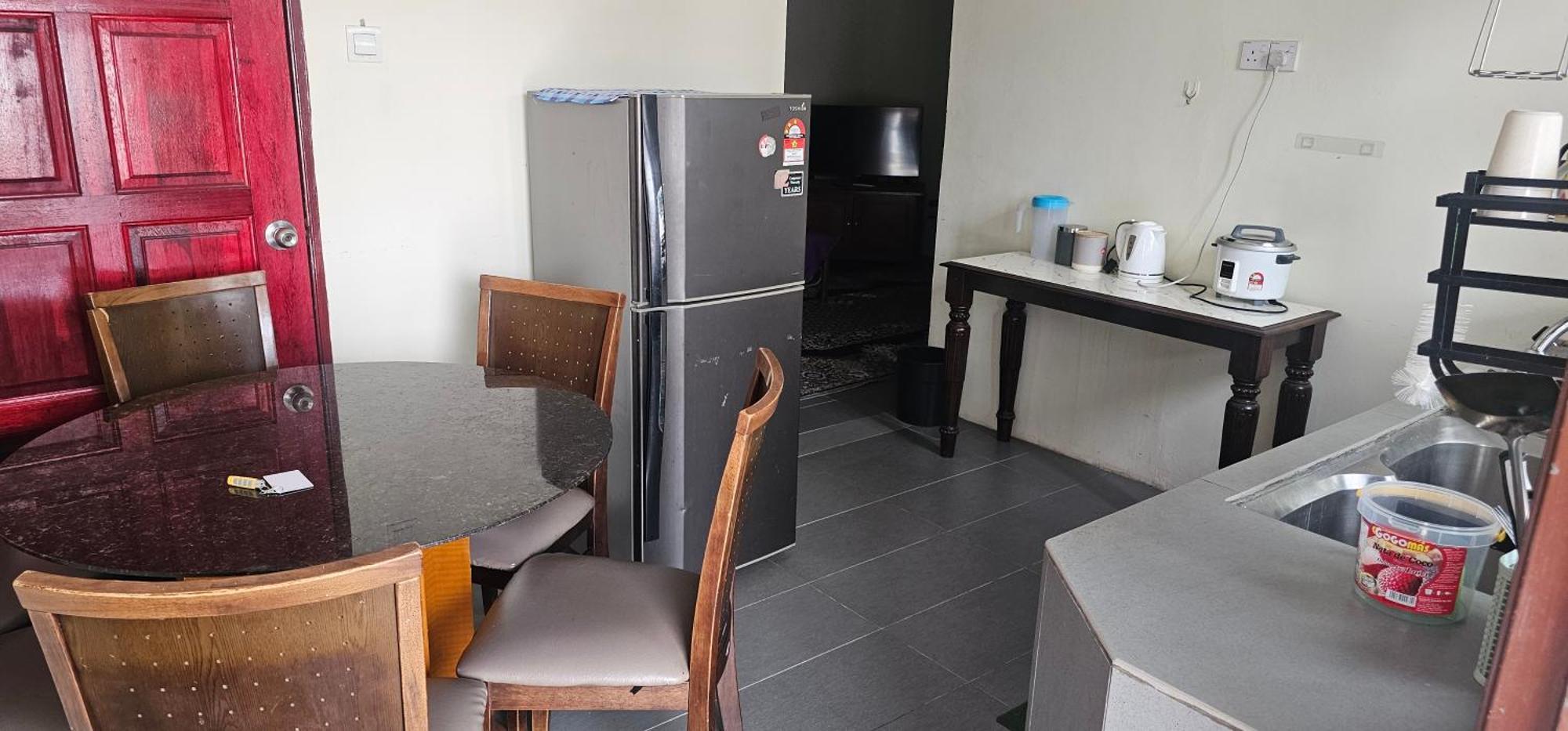 Mri Residence - Homestay In Sg Buloh With Swimming Pool - No Pork&Alcohol Allowed Bandar Puncak Alam Exterior foto