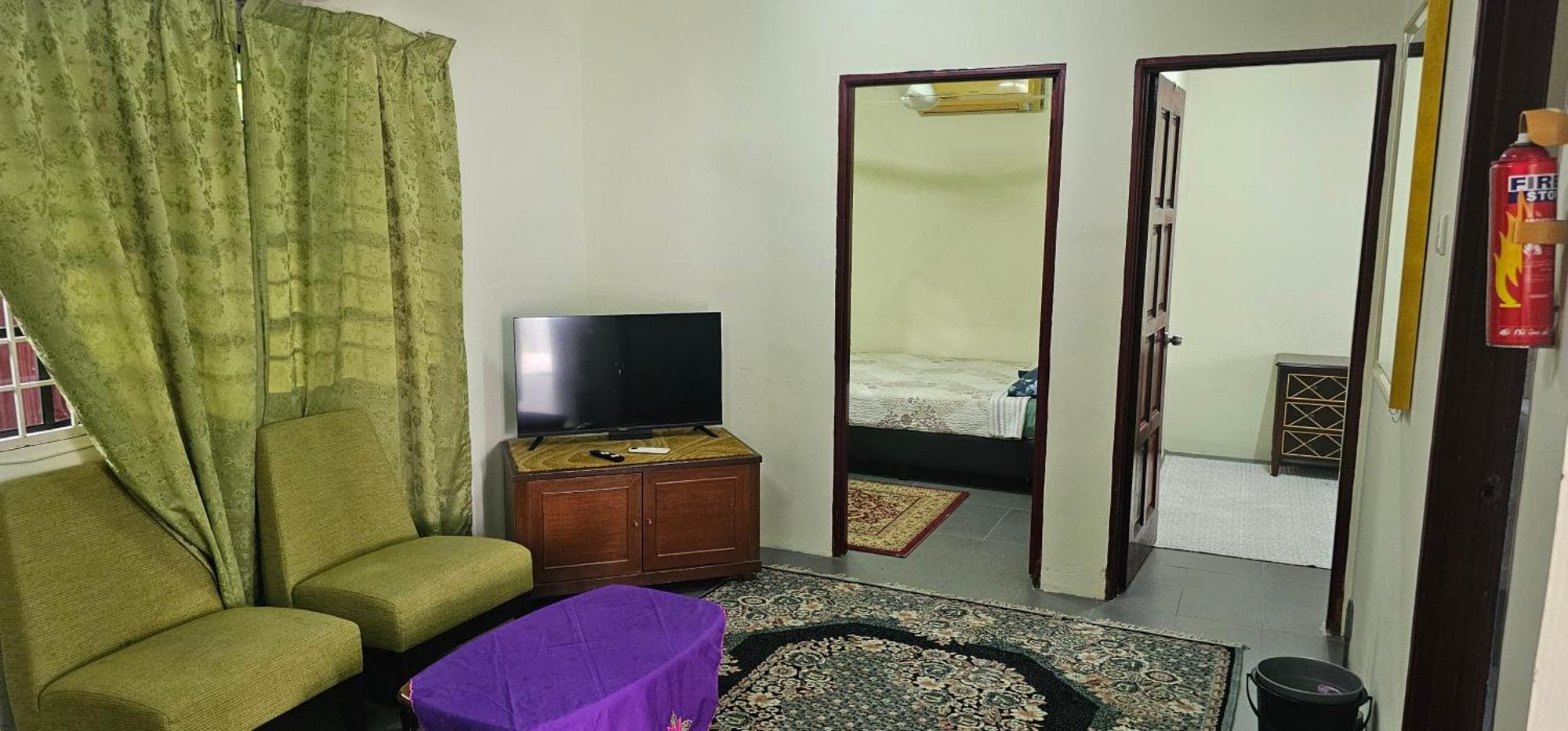 Mri Residence - Homestay In Sg Buloh With Swimming Pool - No Pork&Alcohol Allowed Bandar Puncak Alam Exterior foto