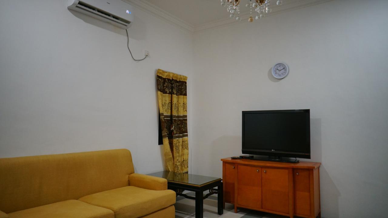 Mri Residence - Homestay In Sg Buloh With Swimming Pool - No Pork&Alcohol Allowed Bandar Puncak Alam Exterior foto