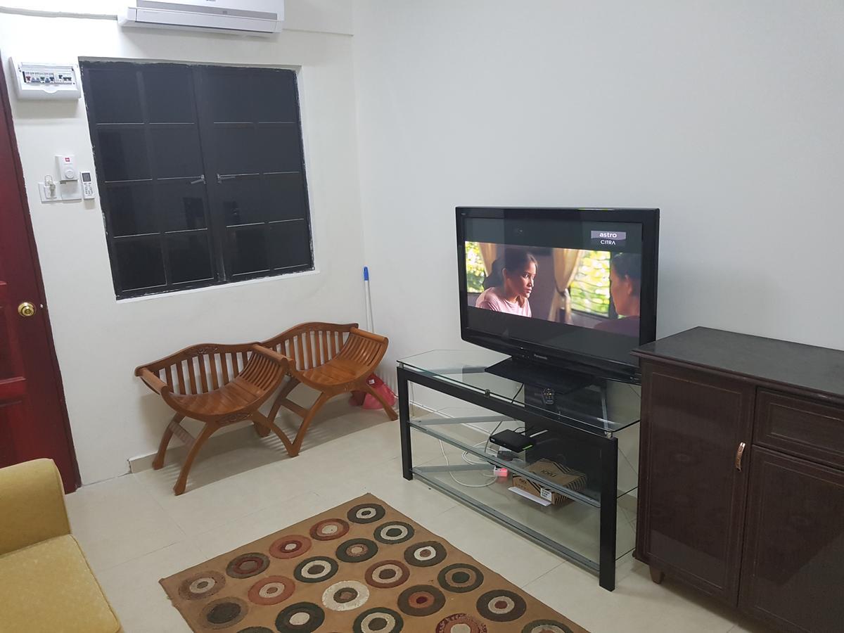Mri Residence - Homestay In Sg Buloh With Swimming Pool - No Pork&Alcohol Allowed Bandar Puncak Alam Exterior foto