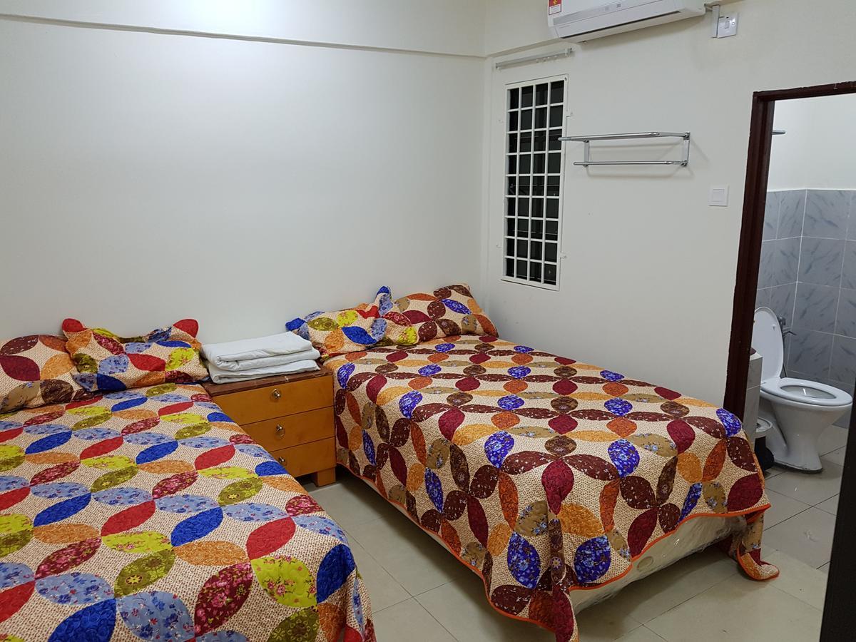 Mri Residence - Homestay In Sg Buloh With Swimming Pool - No Pork&Alcohol Allowed Bandar Puncak Alam Exterior foto