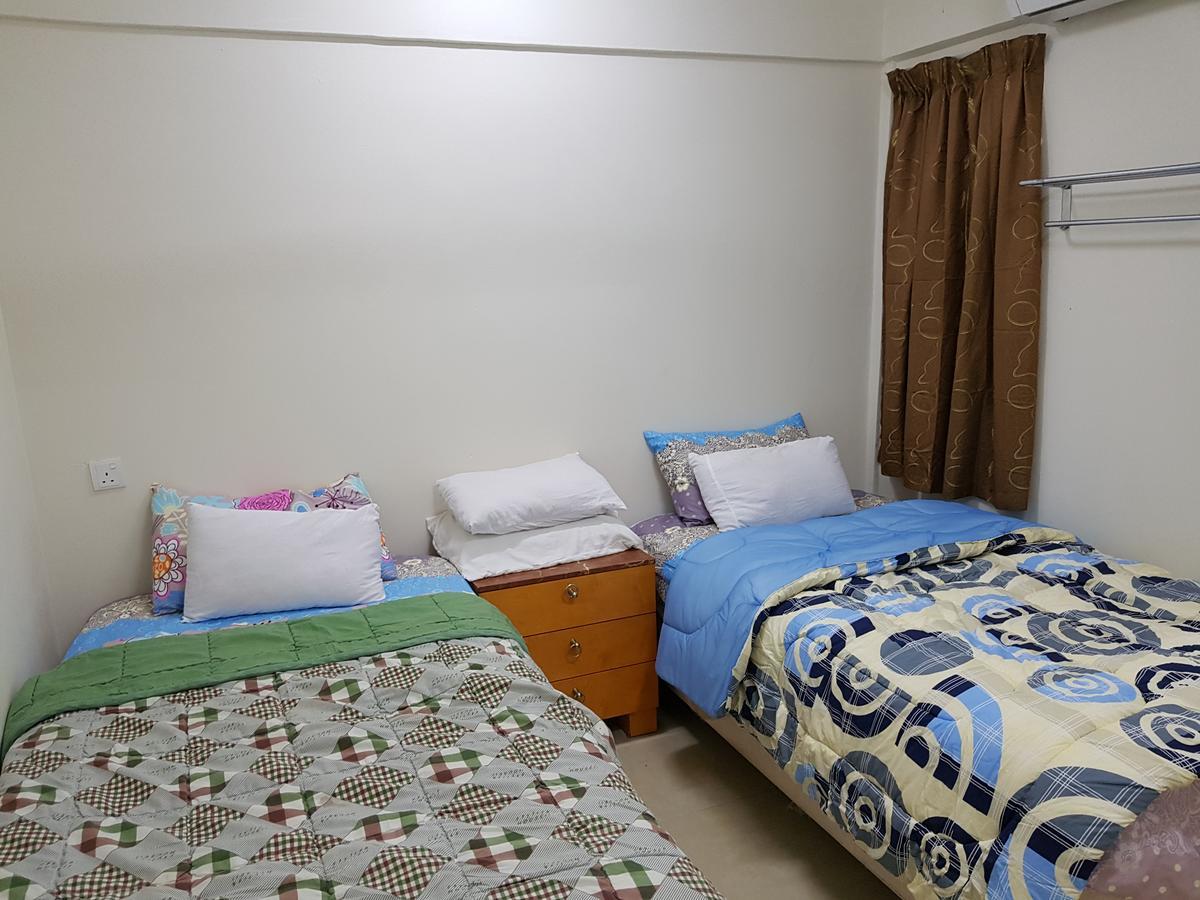 Mri Residence - Homestay In Sg Buloh With Swimming Pool - No Pork&Alcohol Allowed Bandar Puncak Alam Exterior foto