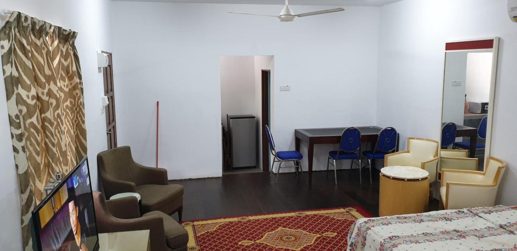 Mri Residence - Homestay In Sg Buloh With Swimming Pool - No Pork&Alcohol Allowed Bandar Puncak Alam Exterior foto